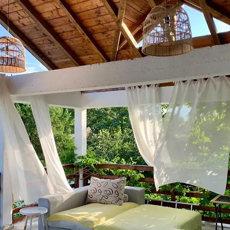 Casa Palaghia 2*